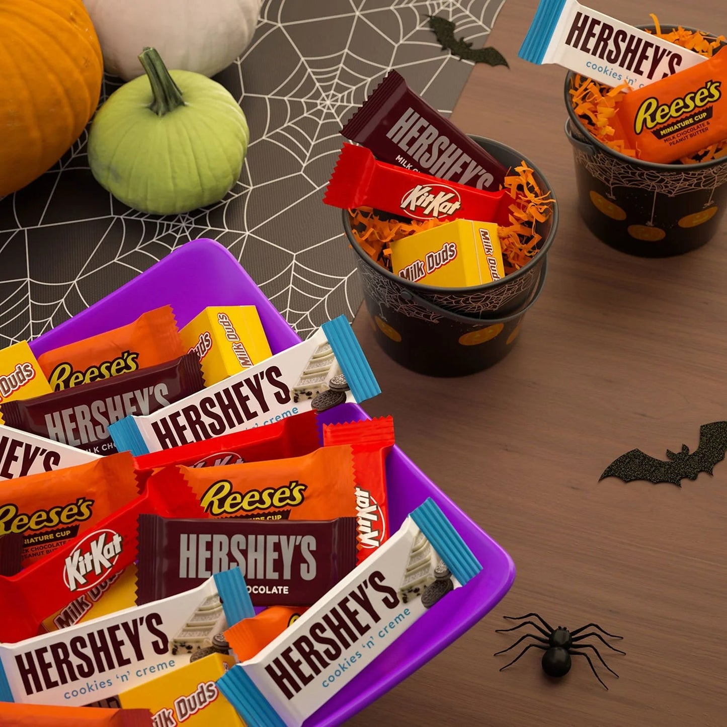 Hershey's Halloween Trick-or-Treat Candy Assortment - 210 Piece Bulk Bag