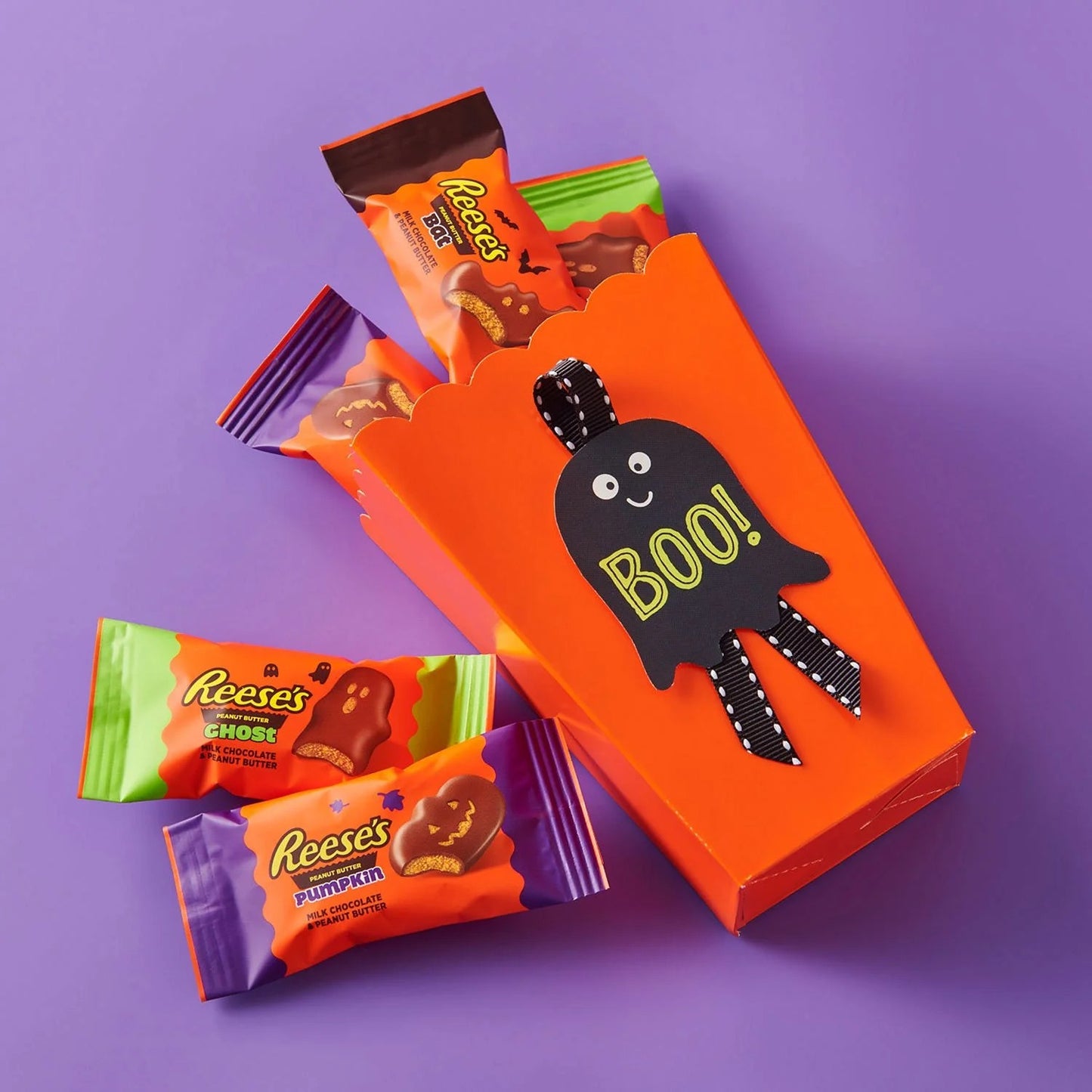 REESE'S Halloween Milk Chocolate Peanut Butter Shapes Candy, Snack Size, 100 pcs